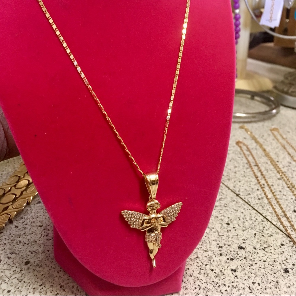 Angel pendant with chain